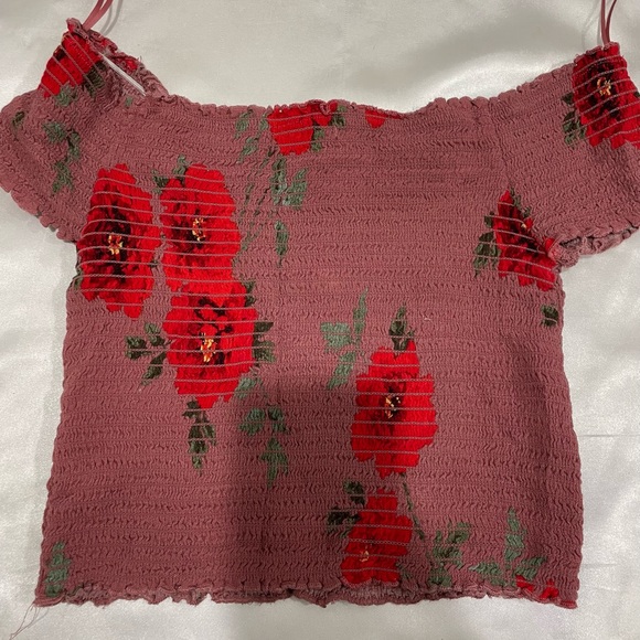 Off shoulder top - Picture 3 of 3